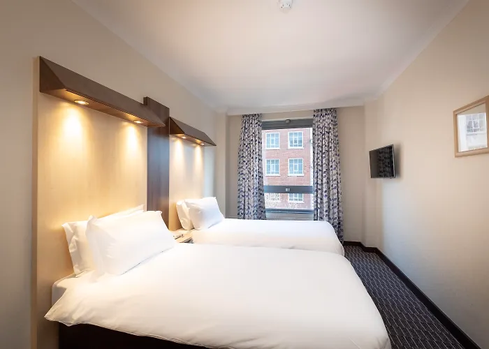 City Sleeper At Royal National Hotel Лондон